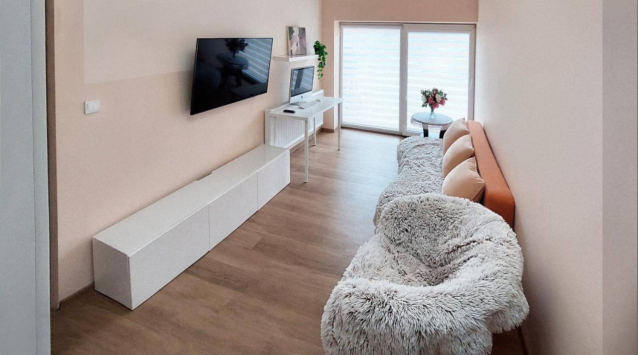 Apartamenty Gorki Male Tuszyn Eksteriør billede