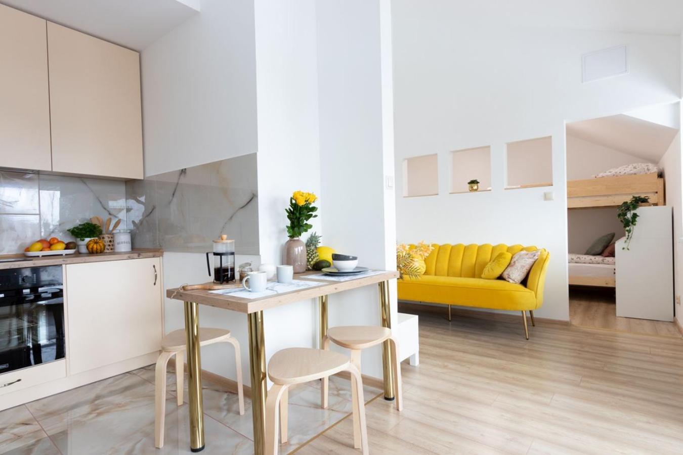 Apartamenty Gorki Male Tuszyn Eksteriør billede