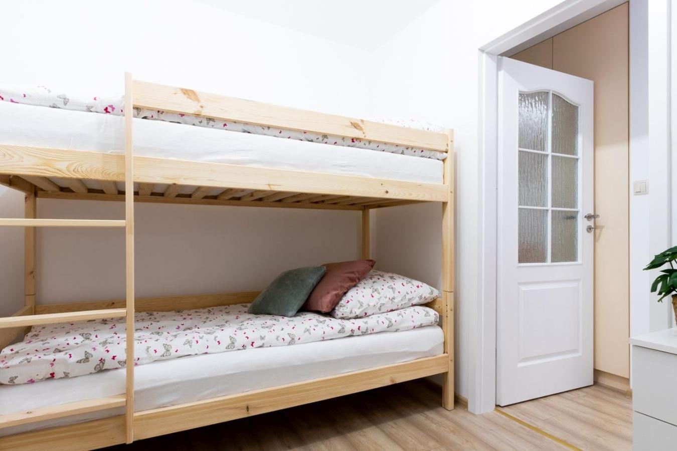 Apartamenty Gorki Male Tuszyn Eksteriør billede
